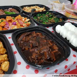 扣肉馒头 Braise Pork w/ Bun