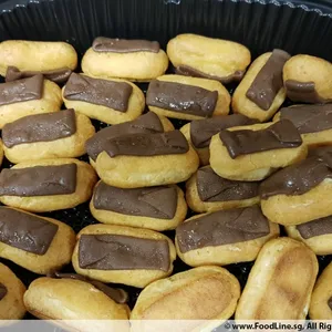 Mini Chocolate Eclair