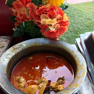 咖喱鸡 Signature Curry Chicken