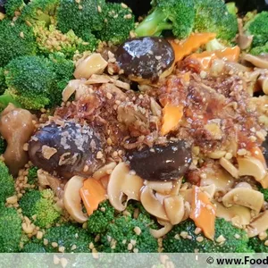 Broccoli with Mixed Mushroom