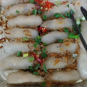 Steamed Mini Soon Kueh 蒸迷你荀粿