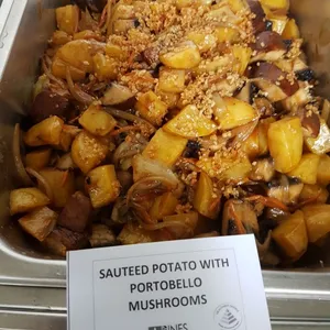 Sauteed Potato with Portobello mushrooms