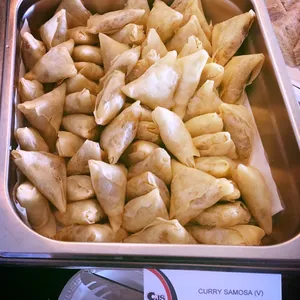 Curry Samosa (V)