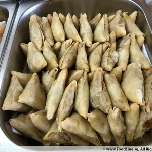 Curry Samosa (V)