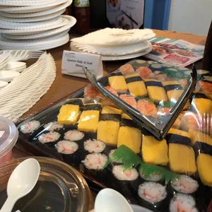 Signature Maki & Sushi Platter