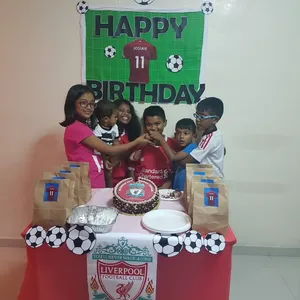 1x LIVERPOOL (*Price from $58.90 onward) @$58.9 (Size : 9 Inch (12-18 pax)) (Flavours : Chocolate) (Eggless : No) (Big Candles : 1) (Small Candles : 1)