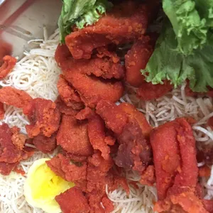 Prawn Sauce Chicken • 虾酱鸡(Chef's Recommended)