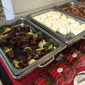Yeh’s homemade bun with stewed meat 夜招牌扣肉包