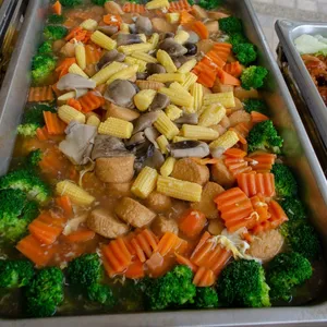 Golden Beancurd with Broccoli and Cauliflower