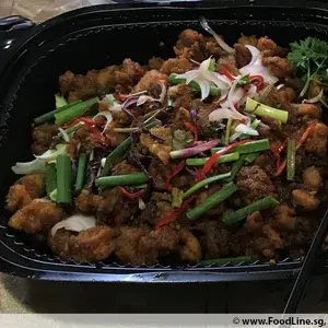 沙嗲鸡丁 Stir Fried Chicken w/ Satay Sauce