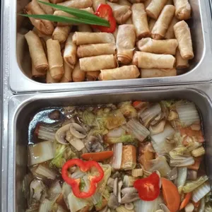 Vegetable Spring Roll with Thai Chilli