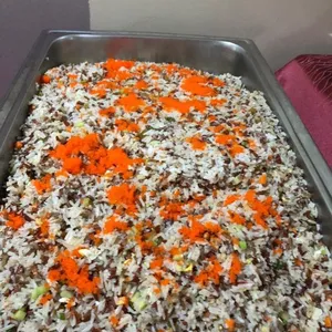 Fried Dual Rice with Caviar 鸳鸯糙米饭