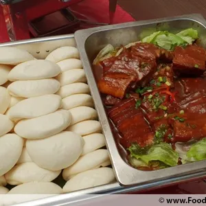 扣肉包 Chinese Bun w/ Stewed Pork