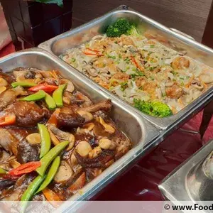 香菇烩扒鸭 Braised Duck w/ Mushroom
