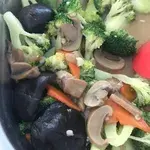 Broccoli w/ Mushroom • 双菇兰花(Chef's Recommended)