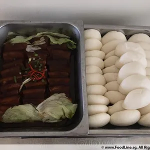 扣肉包 Chinese Bun w/ Stewed Pork