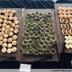 Mini Spinach and Feta Quiche (V) <i>savoury french tart</i>
