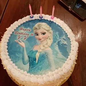 1x FROZEN PRINCESS @$58.9 (Size : 8 Inch (12-18 pax)) (Flavours : Vanilla) (Eggless : No) (Big Candles : 3) (Small Candles : 1)