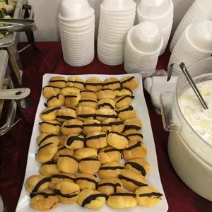 Mini Chocolate Éclair
