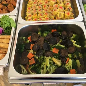 Braised Mushroom Broccoli 西兰花扒冬菇
