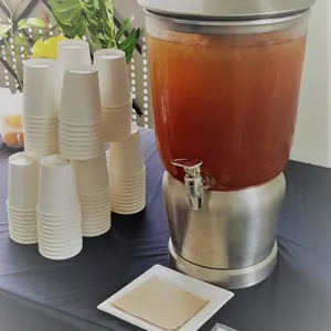 Lemon Iced Tea <i>homemade with fresh lemon</i>