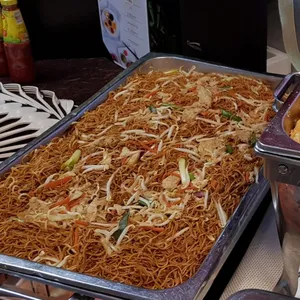 Hong Kong Fried Egg Noodles 香港炒面