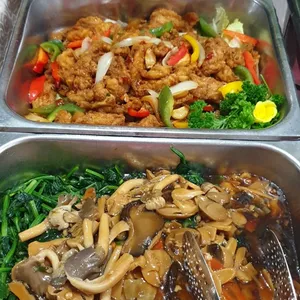 鲍鱼菇菠菜 Spinach w/Abalone Mushroom