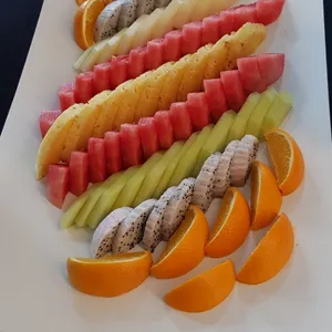 Fresh Fruit Platter (V) <i>assorted tropical fruits</i>
