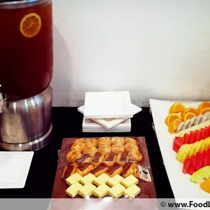 Assorted French Pastries (V)<i>chocolate éclair, cream puff, cheesecake</i>