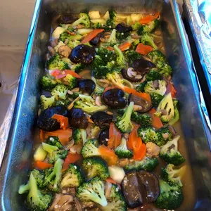 Broccoli w/ Mushroom • 双菇兰花(Chef's Recommended)