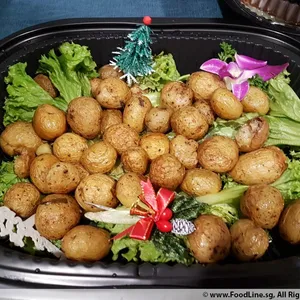 Roasted Baby Potato w Butter & Chives