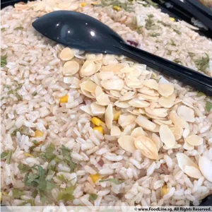 Grain Christmas Brown Rice with corn and cranberry (V)