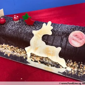 Christmas Charcoal Log Cake 巧克力树桐蛋糕 (1Kg)