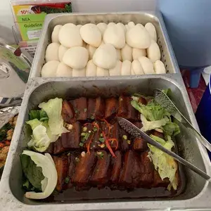 扣肉包 Chinese Bun w/ Stewed Pork