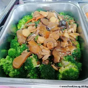 XO酱带子西兰花 Broccoli w/Scallop In X O Sauce