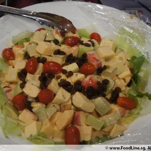 Crunchy Fruit Salad with Sultanas