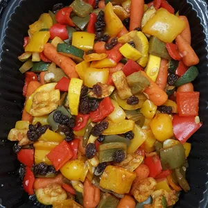 Roasted Mixed Vegetables topped with Almonds and Raisins <i>(Capsicum, Zucchini, Carrot, Brussel Sprouts)</i> 西式蔬菜 拼 葡萄杏仁片