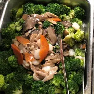 带子西兰花 Sauteed Broccoli w/ Scallop