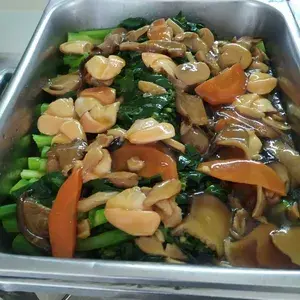 鲍贝芥兰 Kailan w/ Sea Clam