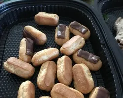 Mini Chocolate Éclair 迷你巧克力泡芙 | Customer Photo | Chu Yi Kitchen