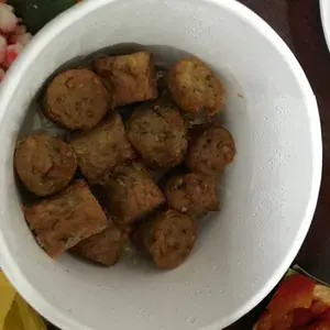 1x Prawn & Chicken Roll (10pcs) @$8