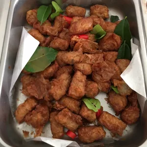 HOMEMADE PRAWN ROLLS 虾枣