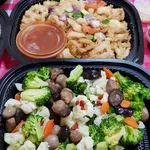 发财西兰花椰菜淋鲍鱼汁 Assorted Vegetables with Abalone Sauce and “Fatt Choy”