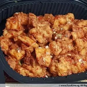 Wok-Fried Fish Fillet in Spicy Sauce