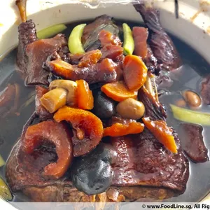 Braised Duck with Sea Cucumber