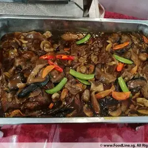 香菇烩扒鸭 Braised Duck w/ Mushroom