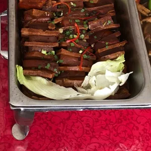 芋头扣肉 Stewed Pork w/Yam