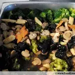 Braised Assorted Mushroom w Broccoli 双菇西兰花