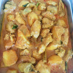 Famous Curry Chicken With Potato