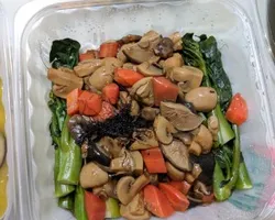 Stir-fried Hong Kong Kai Lan with ‘Fatt Choy’ 香港芥兰发财羅漢斋 | Customer Photo | BellyGood Caterer